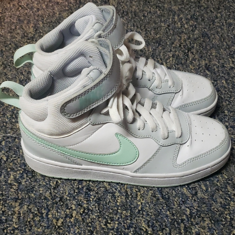 Nike White and Mint Sneakers